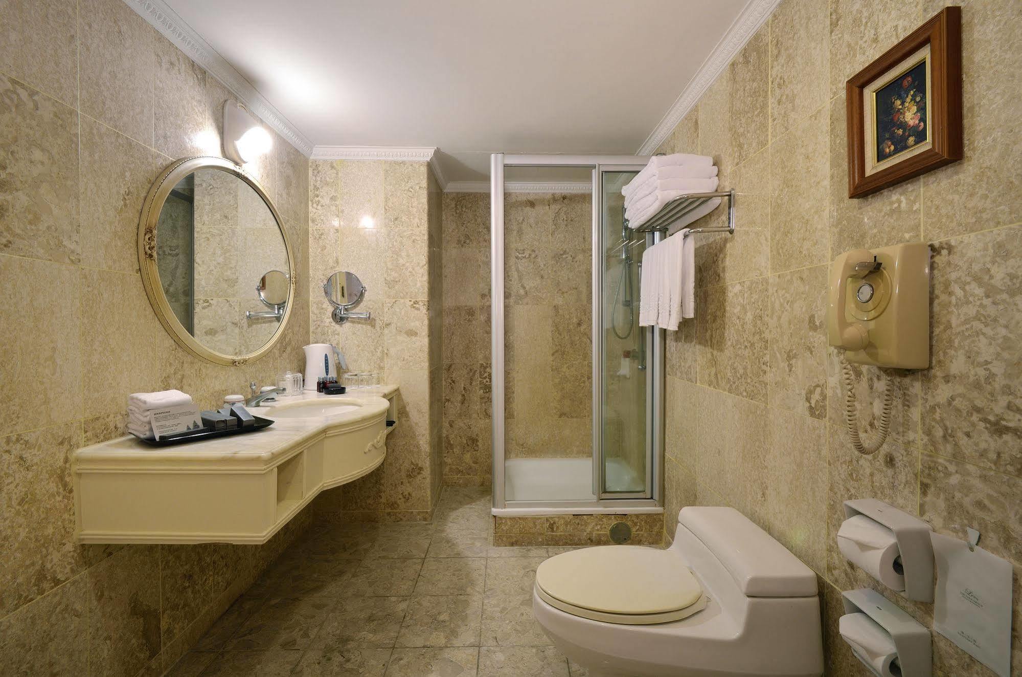 Lees Boutique Hotel Kaohsziung Kültér fotó